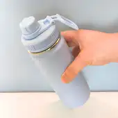 Garrafa com Alça e Bico 780ml em Aço Inox Azul Ciano