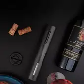 Abridor de Vinho Elétrico Premium Preto a Pilhas