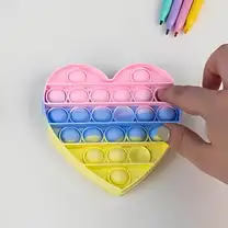 Pop It Rainbow Palette Coração