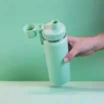 Garrafa com Alça e Bico 780ml em Aço Inox Verde
