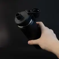 Garrafa com Alça e Bico 570ml Parede Dupla Preta