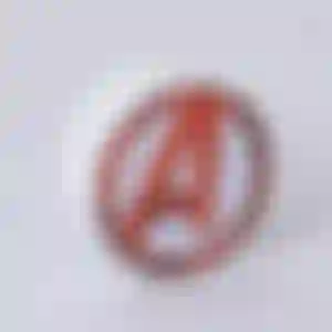 Mini Luminária LED Redonda Avengers USB Marvel