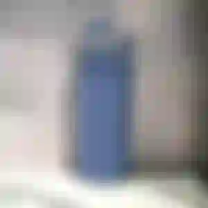 Garrafa com Alça e Bico 1,2L em Aço Inox Azul