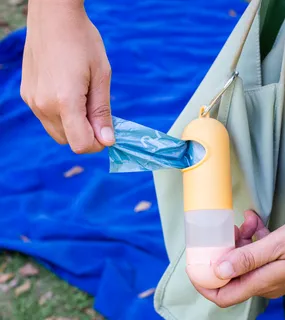 Porta Saquinho e Álcool em Gel