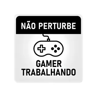 Luminária Slim Box Gamer Trabalhando