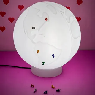 Luminária Globo Great Travel com Pins
