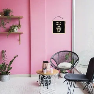 Quadro Frase Irônica Sinta-se em Casa