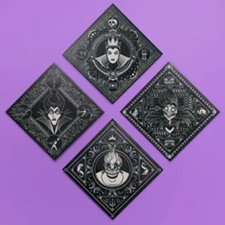 Kit com 4 Quadros Vilãs Estampadas da Disney